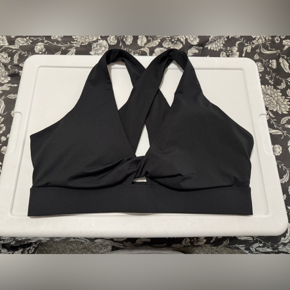 NEW Fabletics Oasis Twist-Front Sports Bra 1X Bundle